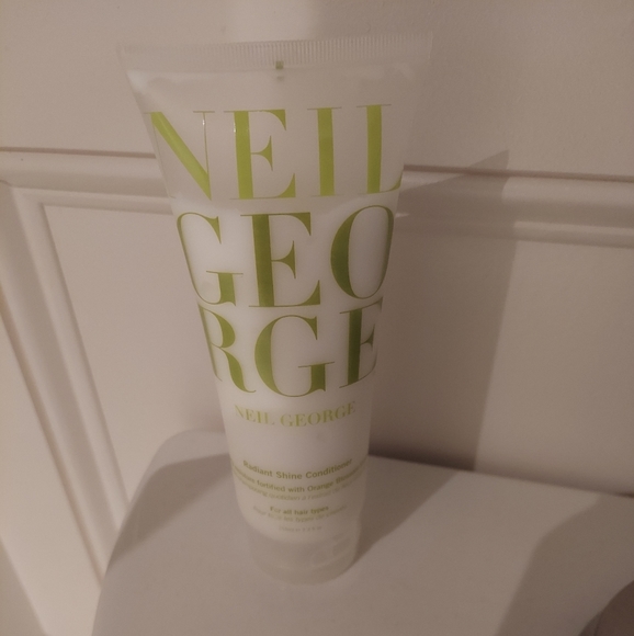 NEW Neil George Radiant Shine Conditioner - Picture 1 of 5